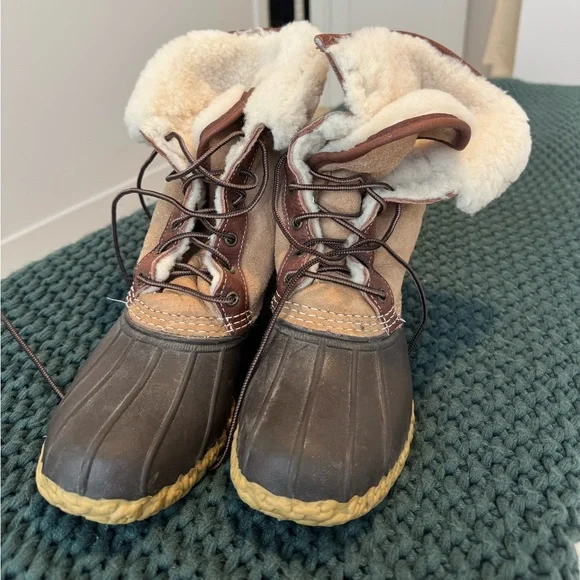 Fur Lined LLBean Bean Boots Size 9 - Picture 1 of 7